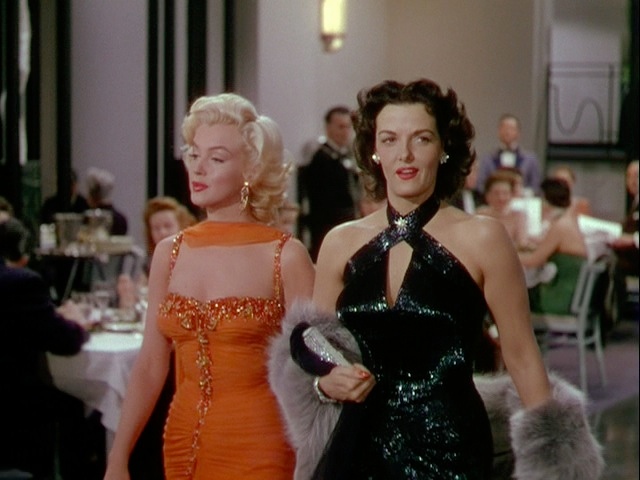 Style Essentials Stardom Strikes Marilyn Monroe as GENTLEMEN